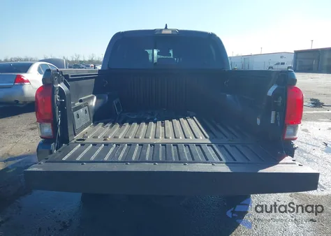 2017 Toyota Tacoma Trd Sport from USA, damaged, VIN 5TFAZ5CN2HX027623